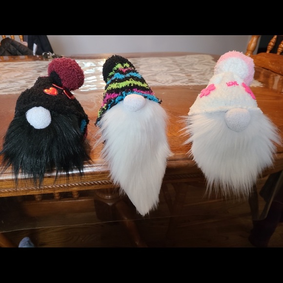 Handmade gnomes super cute! - Picture 2 of 4